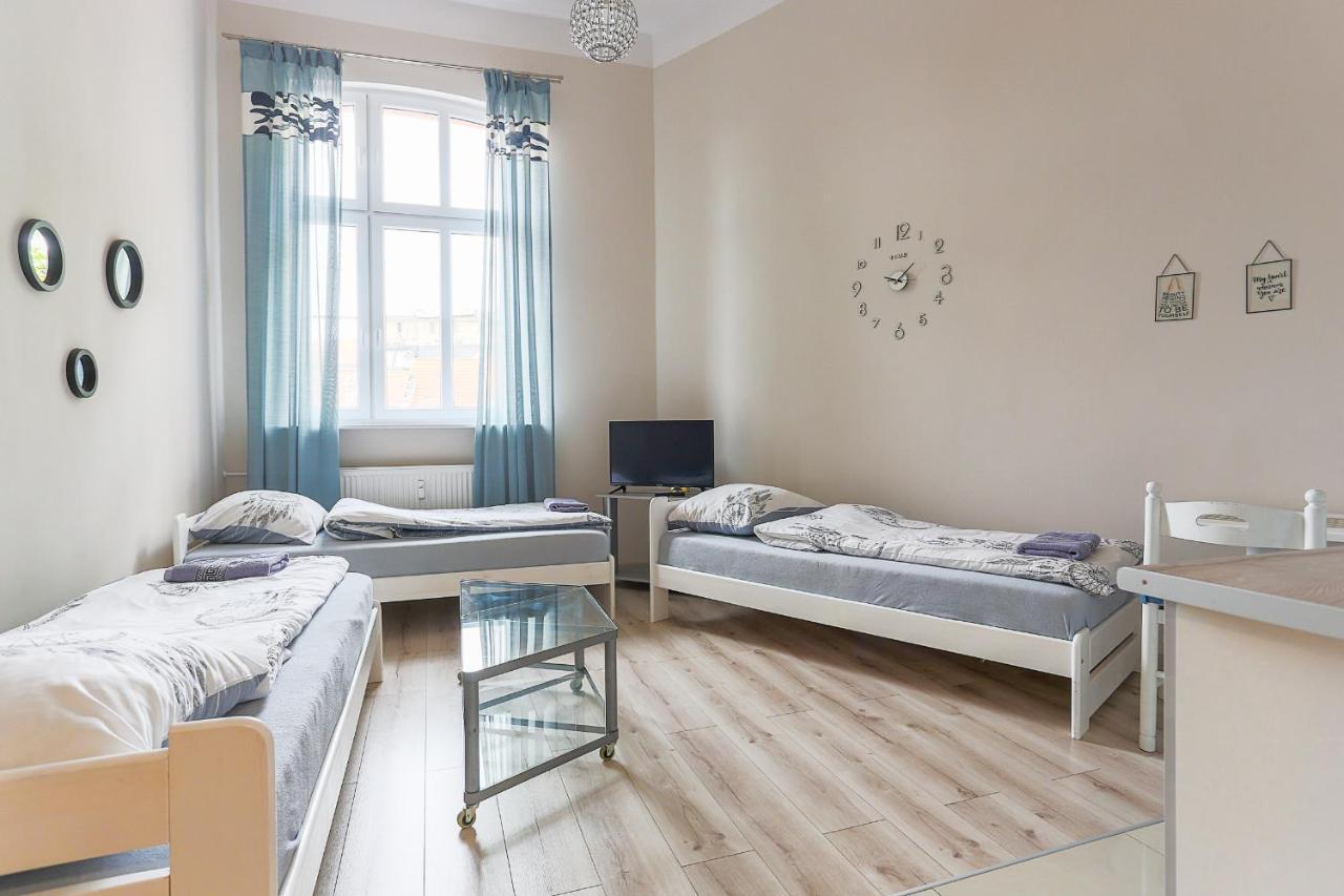Апартаменты Three Single Beds Торунь Экстерьер фото